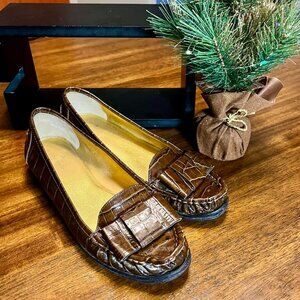 Women's Kate Spade Brown Croc Embossed Patent Leather Loafers Bow Accent Size 8